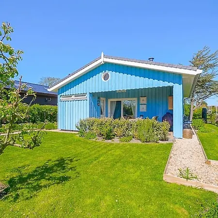 Blue Bay - Aan Zee Holiday home *